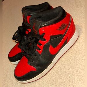 Worn them once. Just like brand new, they are 4.5 youth, 6 in women's.